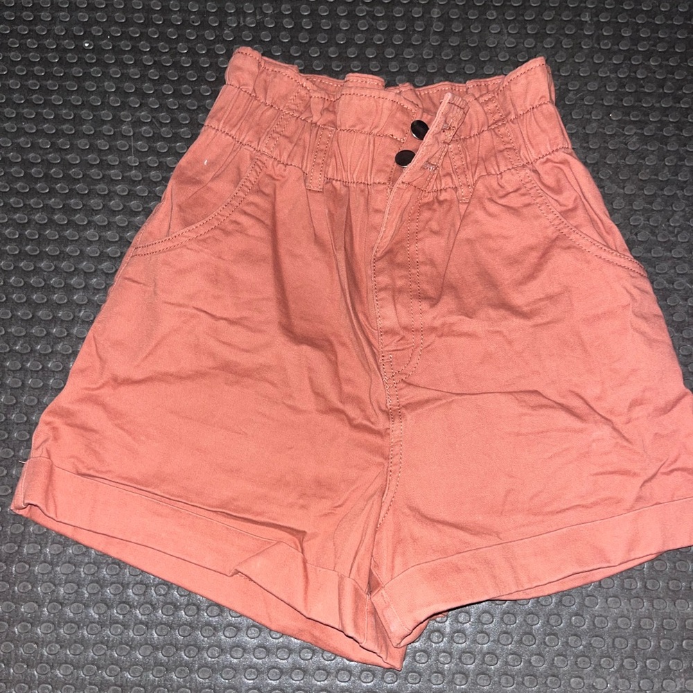 High waisted salmon shorts